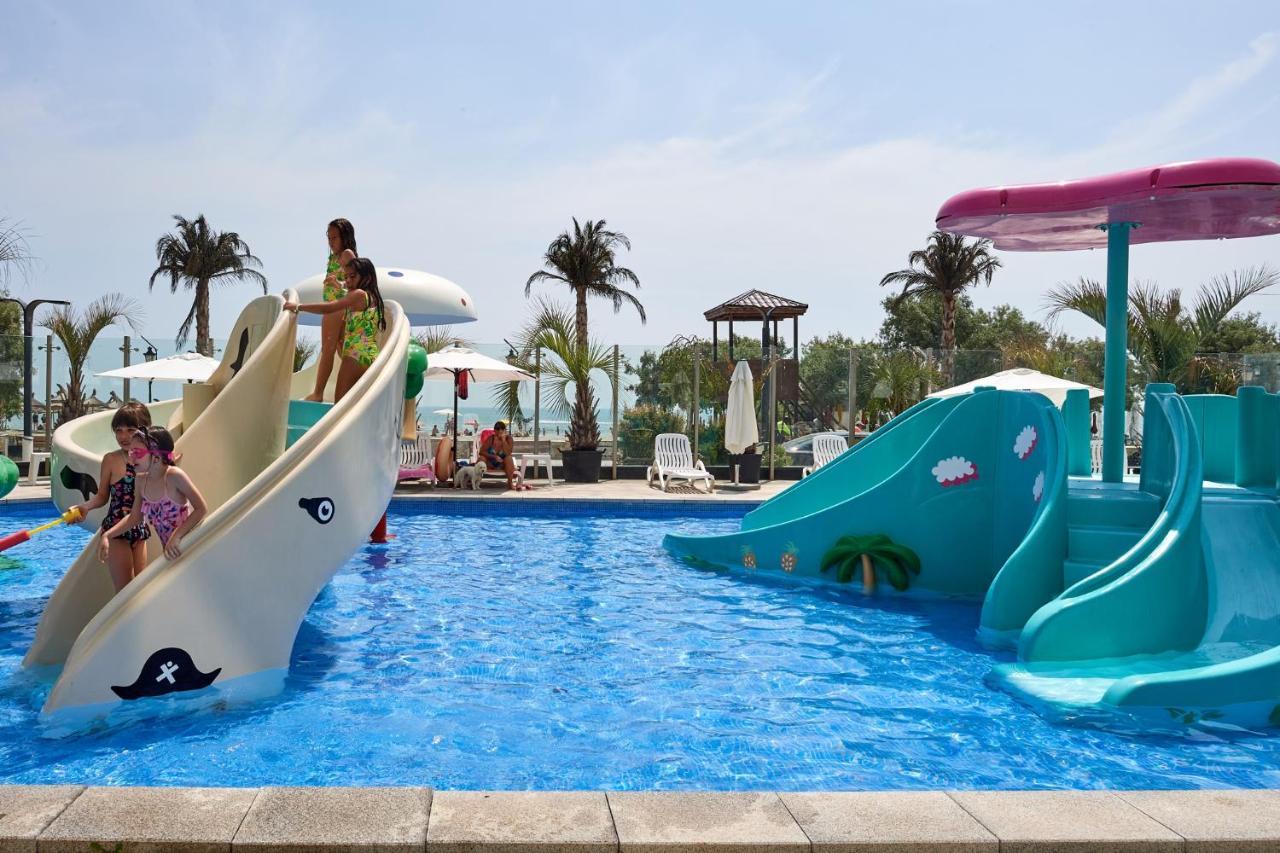 Sunrise Aparthotel Pool & Spa Mamaia Nord Неводарі Екстер'єр фото